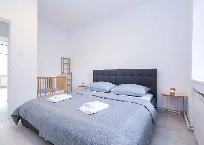 Apartment Charming Old Town Family Retreat Pressburg