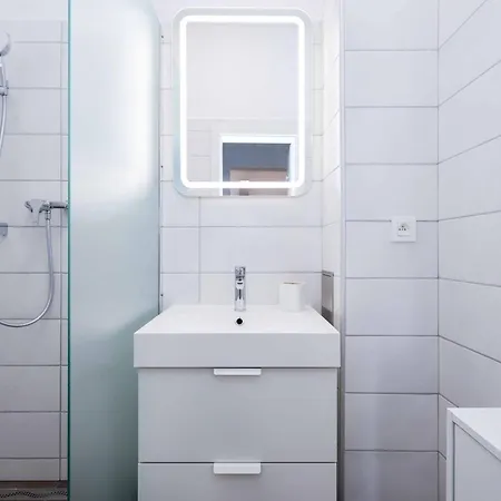 Charming Old Town Family Retreat Братислава