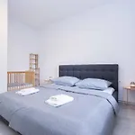 Appartement Charming Old Town Family Retreat Bratislava