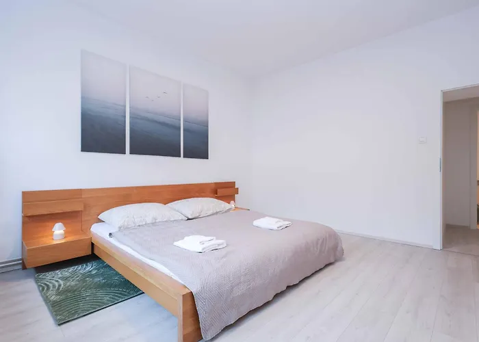 Charming Old Town Family Retreat Appartement Bratislava