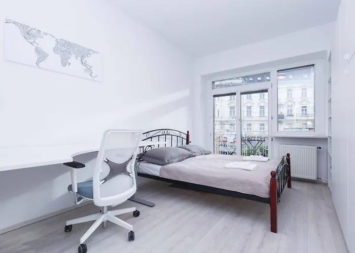 Appartement Charming Old Town Family Retreat